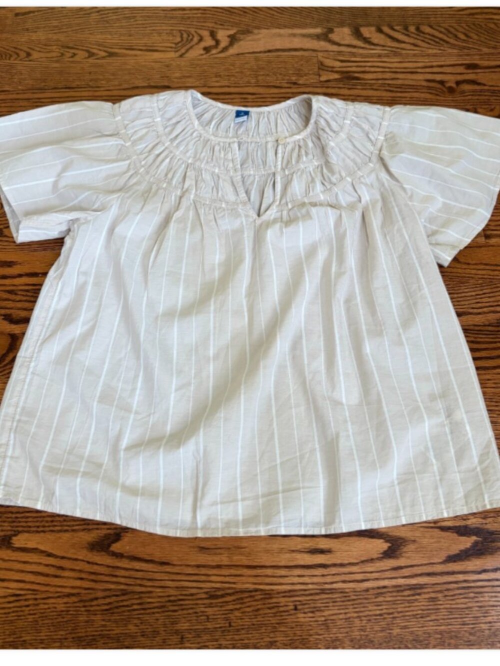 New Old Navy Shirred Flutter Sleeve Blouse Size Medium Tall -Neutral Stripes